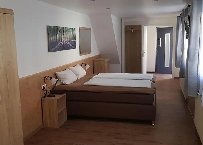 Nibelungen - - - Apartament *